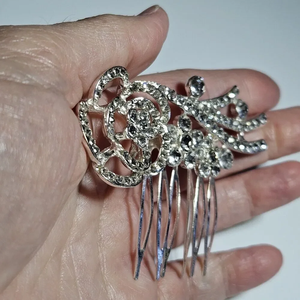 Simulated Clear Crystal Flower Hair Comb Wedding Prom Silver Tone